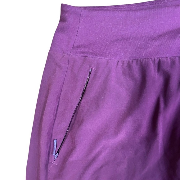 Athleta Burgundy Active Skort Skirt Size 0 Pockets Zip Pockets - Picture 2 of 10